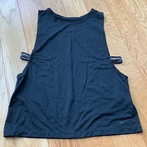 Nike Muscle Tank
